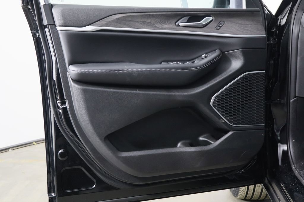 New 2026 Jeep Grand Cherokee Limited image 20