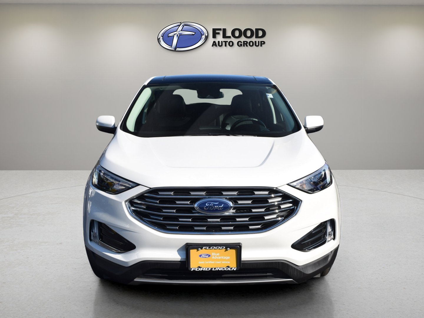 Used 2022 Ford Edge SEL w/ Convenience Package image 2