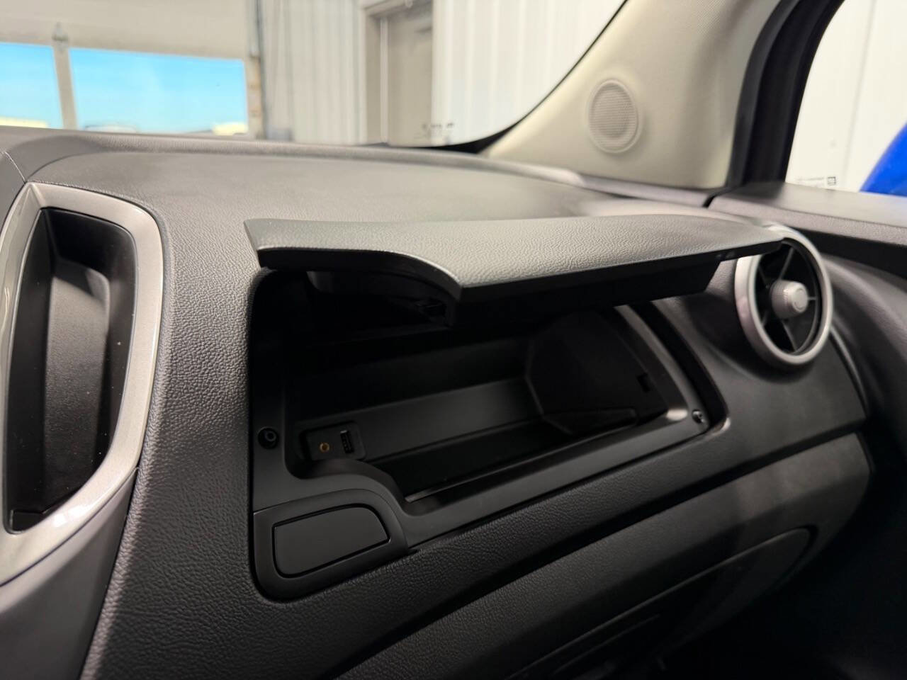 Used 2016 Chevrolet Trax LT w/ LT Convenience Package image 29