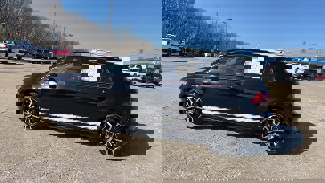 Used 2015 Volkswagen Golf S image 6