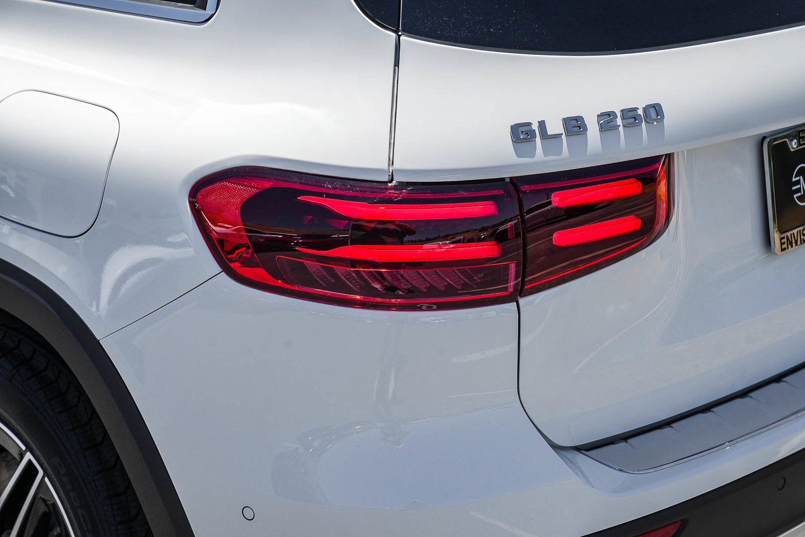 New 2026 Mercedes-Benz GLB 250 4MATIC image 11