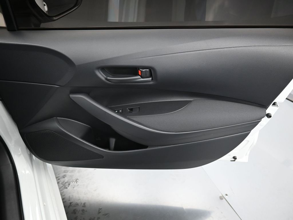 Certified 2026 Toyota Corolla LE FWD image 33