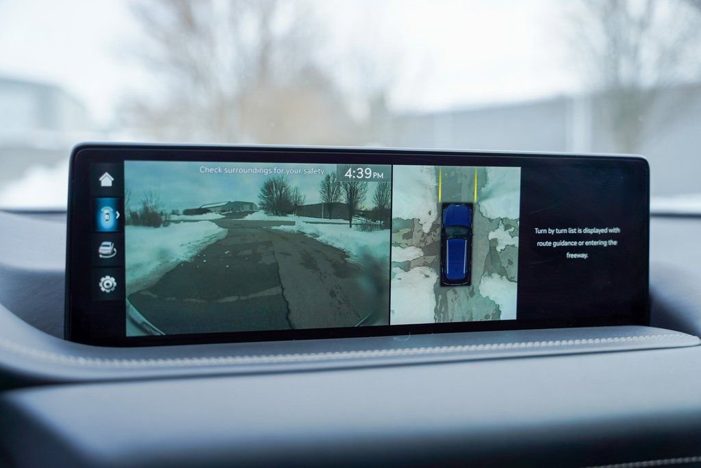 Used 2022 Genesis GV80 3.5T Advanced + w/ Cargo Package image 29