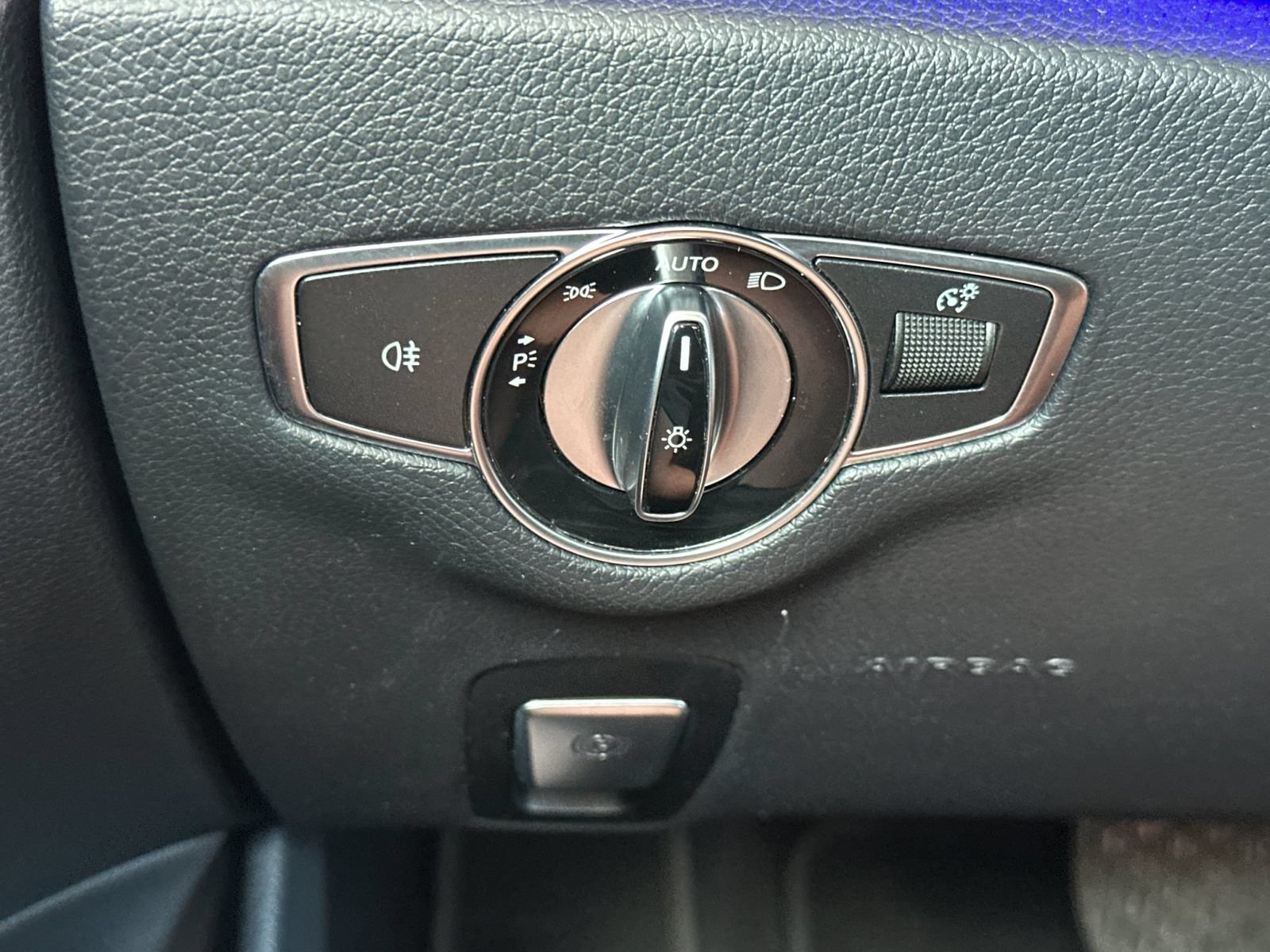 Used 2020 Mercedes-Benz E 350 Sedan image 29