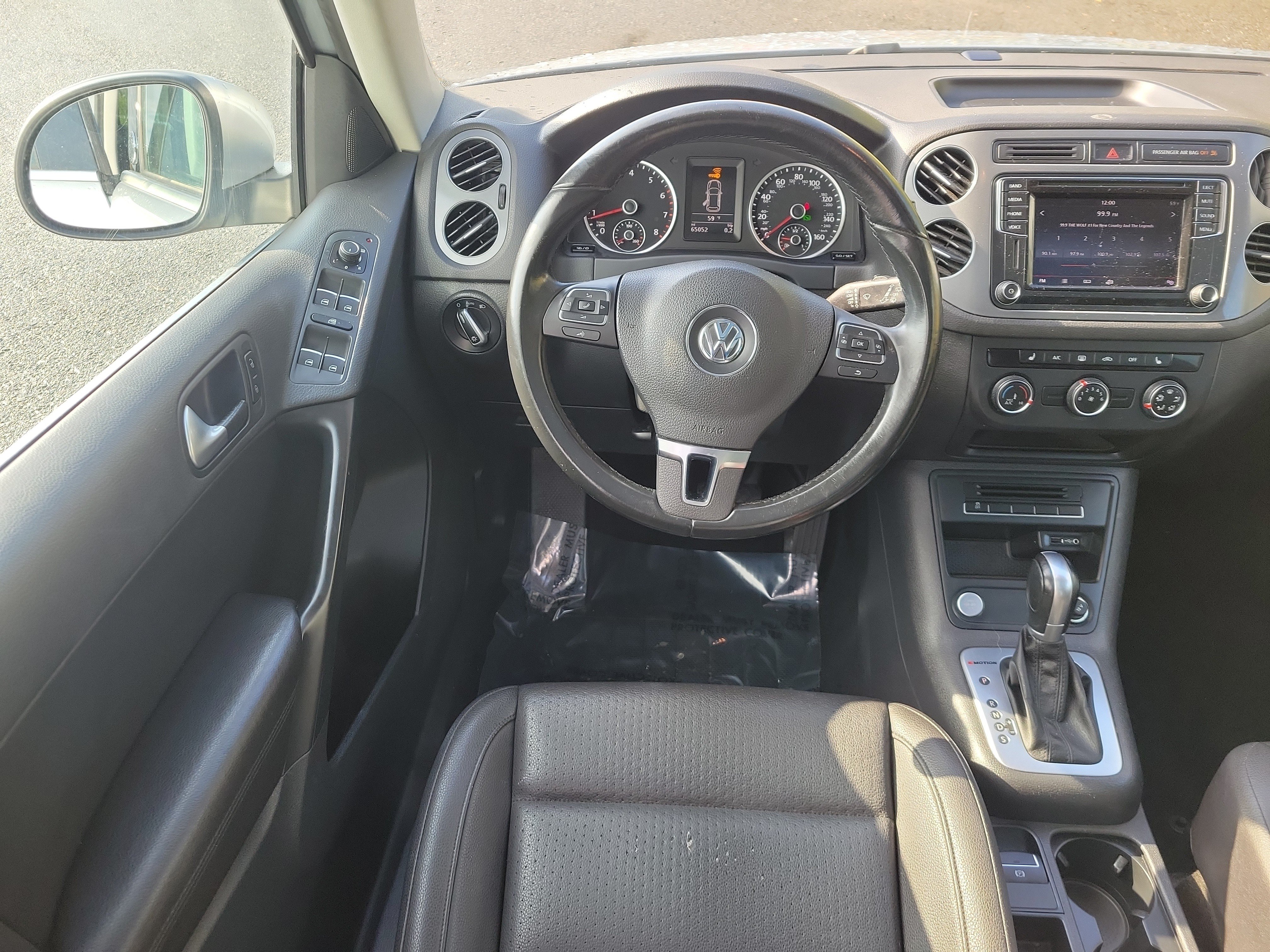 Used 2017 Volkswagen Tiguan Wolfsburg Edition AWD/4WD image 19