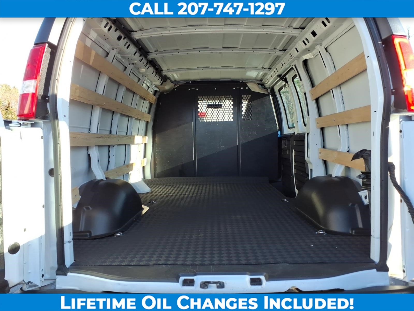 Used 2024 GMC Savana 2500 w/ Driver Convenience Package RWD image 10