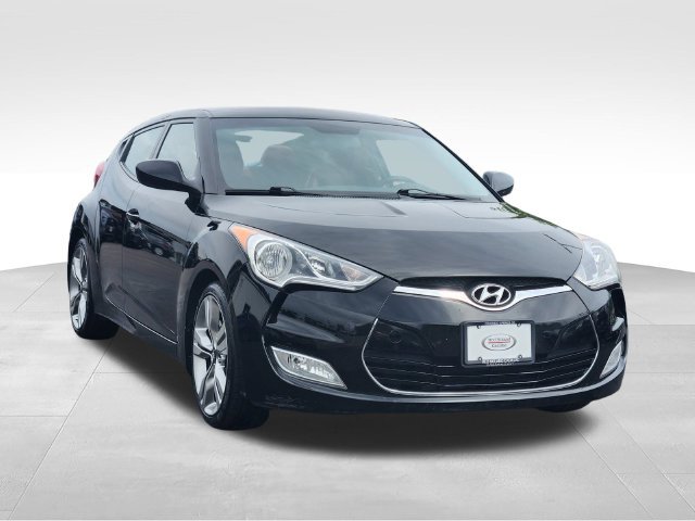 Used 2012 Hyundai Veloster w/ Tech Pkg FWD image 8