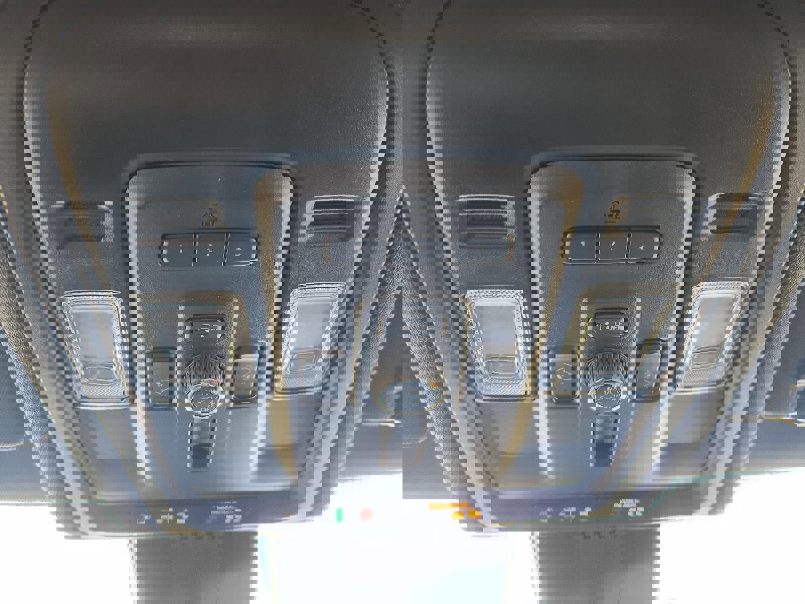 Used 2023 Chevrolet Suburban Premier image 20