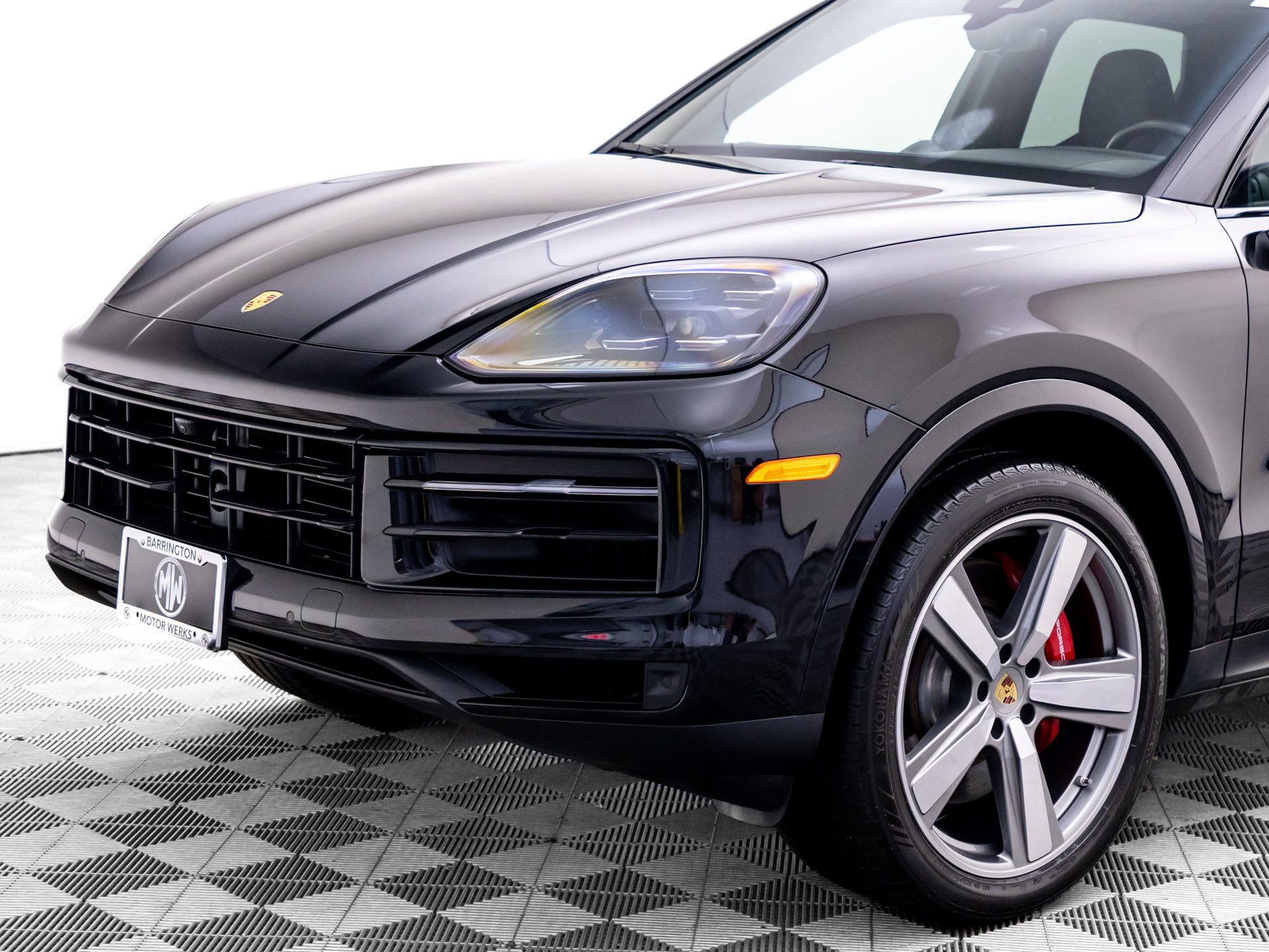 Used 2024 Porsche Cayenne S image 36