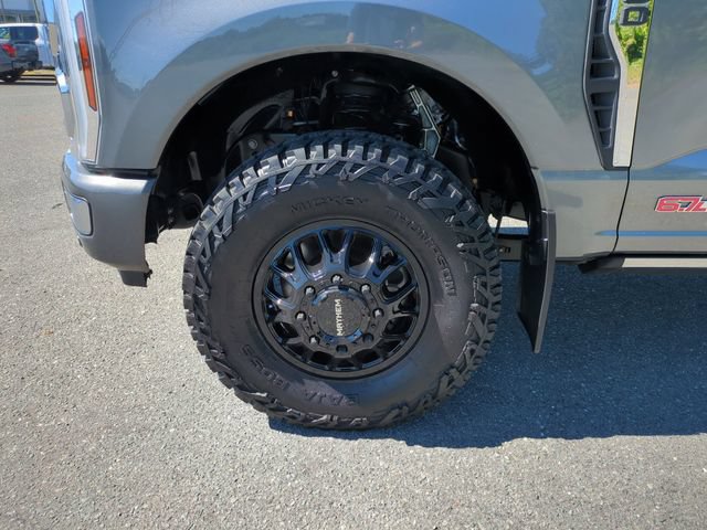 Used 2024 Ford F350 Platinum w/ FX4 Off-Road Package AWD/4WD image 10