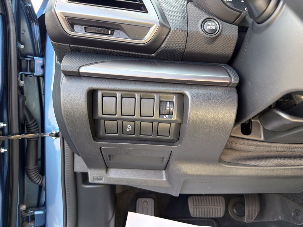 Used 2020 Subaru Forester Premium AWD/4WD image 26