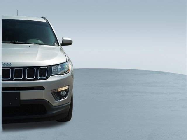 Used 2020 Jeep Compass Latitude w/ Cold Weather Group AWD/4WD image 38