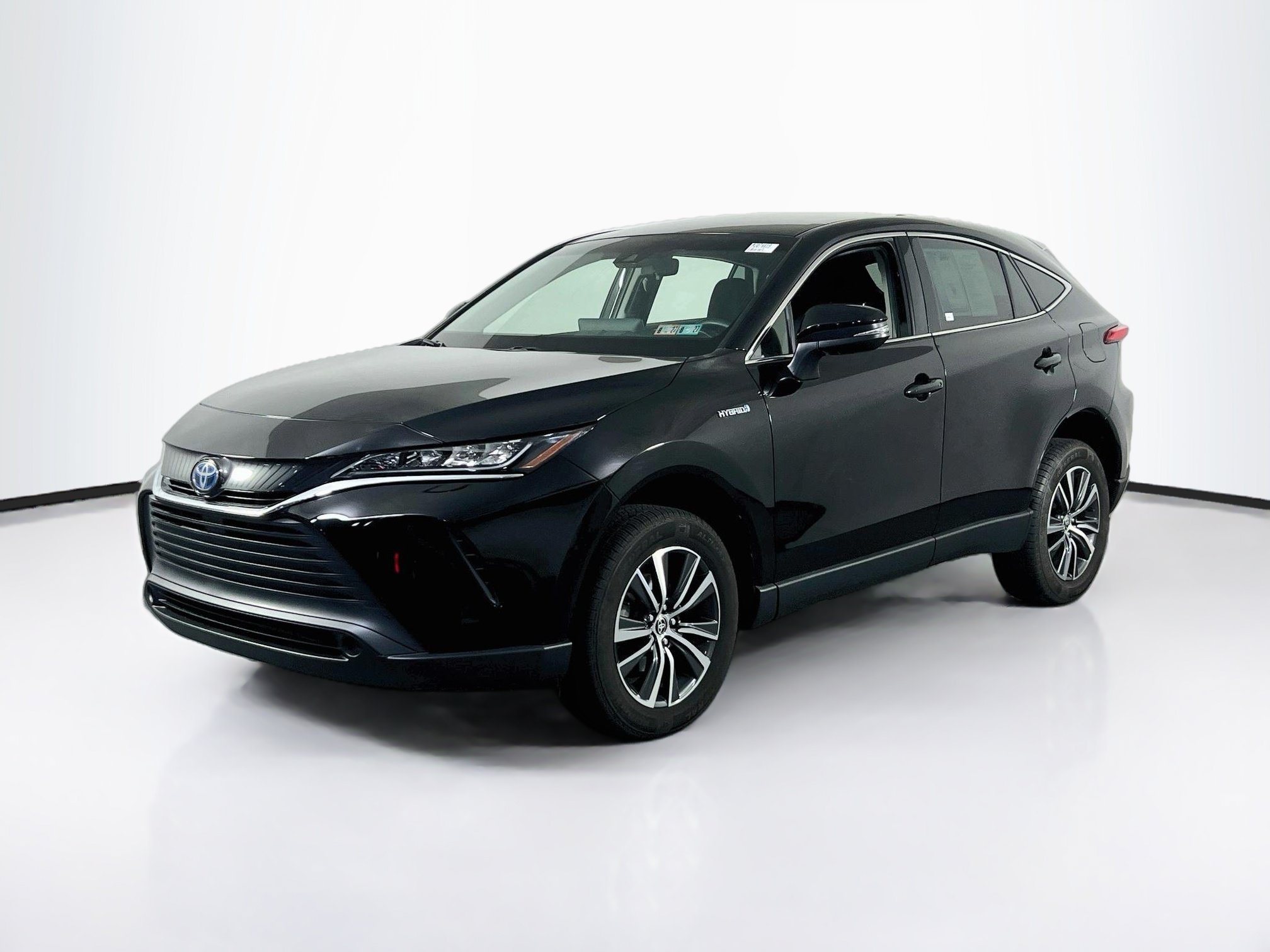 Used 2021 Toyota Venza LE AWD/4WD image 1