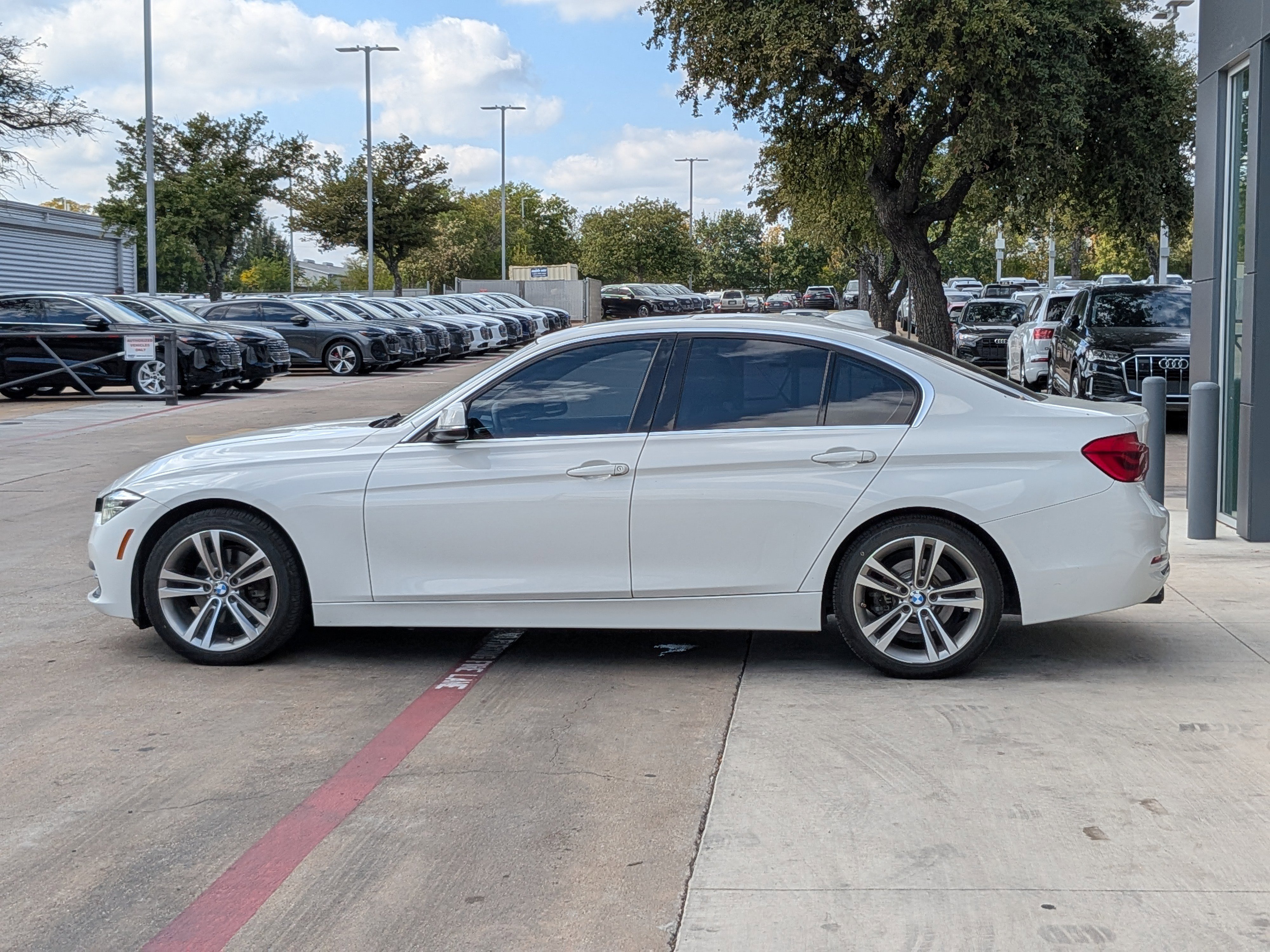 Used 2018 BMW 330i Sedan image 5