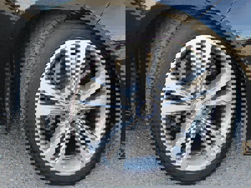 Used 2014 Mercedes-Benz E 350 Sedan image 24