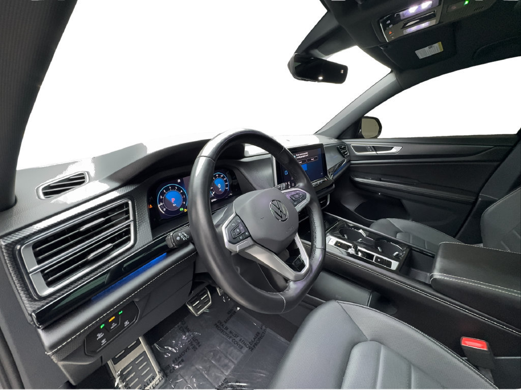 Used 2024 Volkswagen Atlas Cross Sport SEL R-Line AWD/4WD image 22