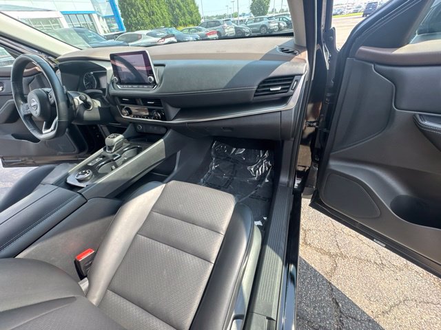 Used 2023 Nissan Rogue SV w/ SV Premium B Package AWD/4WD image 15