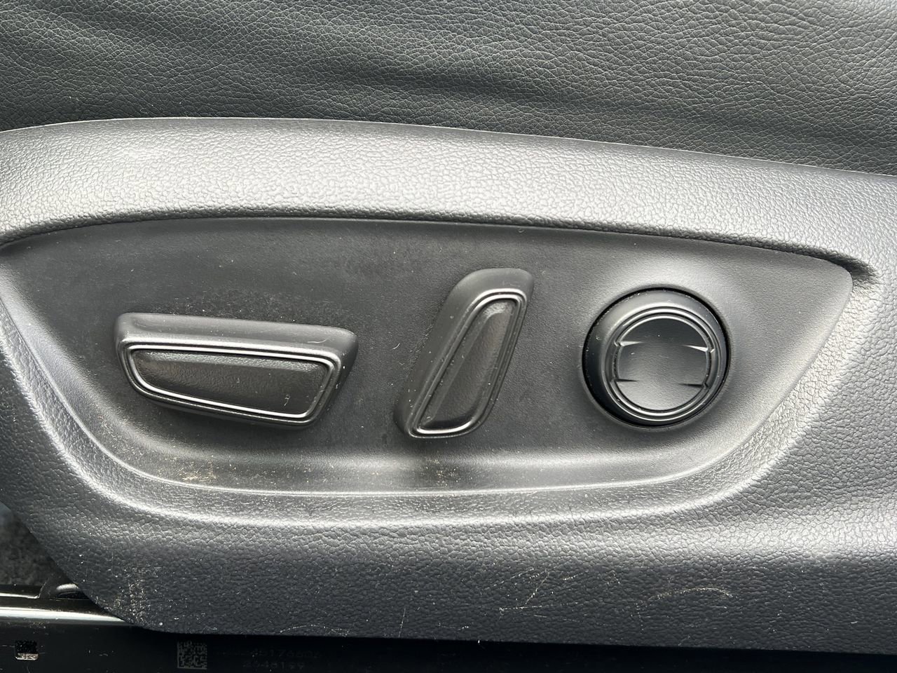 Used 2020 Toyota Camry SE image 18