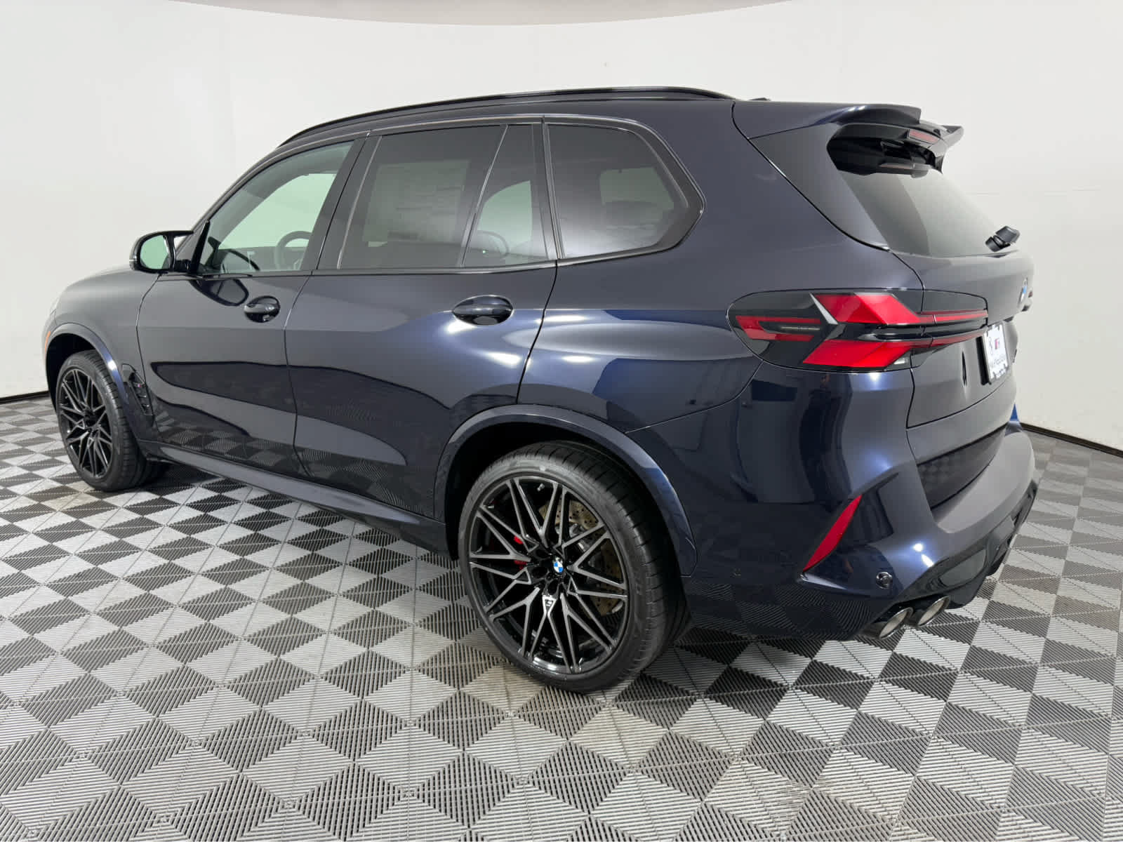 New 2026 BMW X5 M Competition w/ Executive Package AWD/4WD image 5