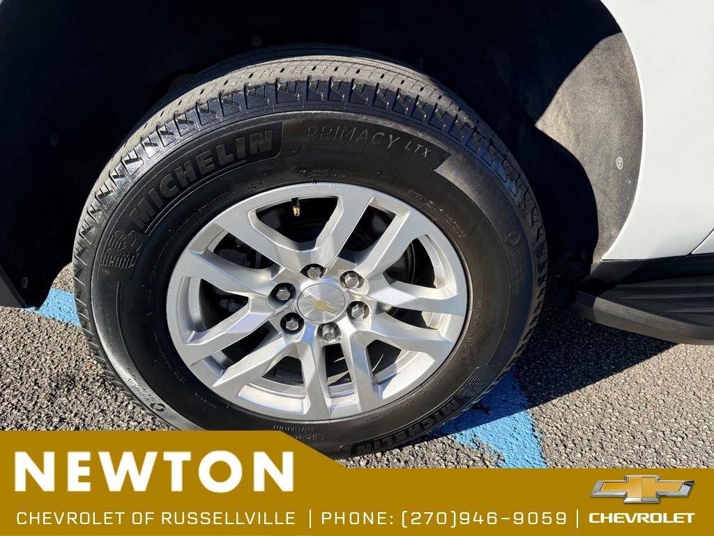 Used 2022 Chevrolet Suburban LT RWD image 33