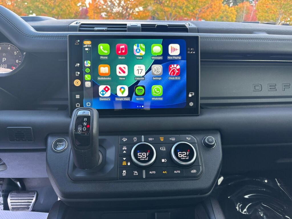 Used 2024 Land Rover Defender 130 X image 20