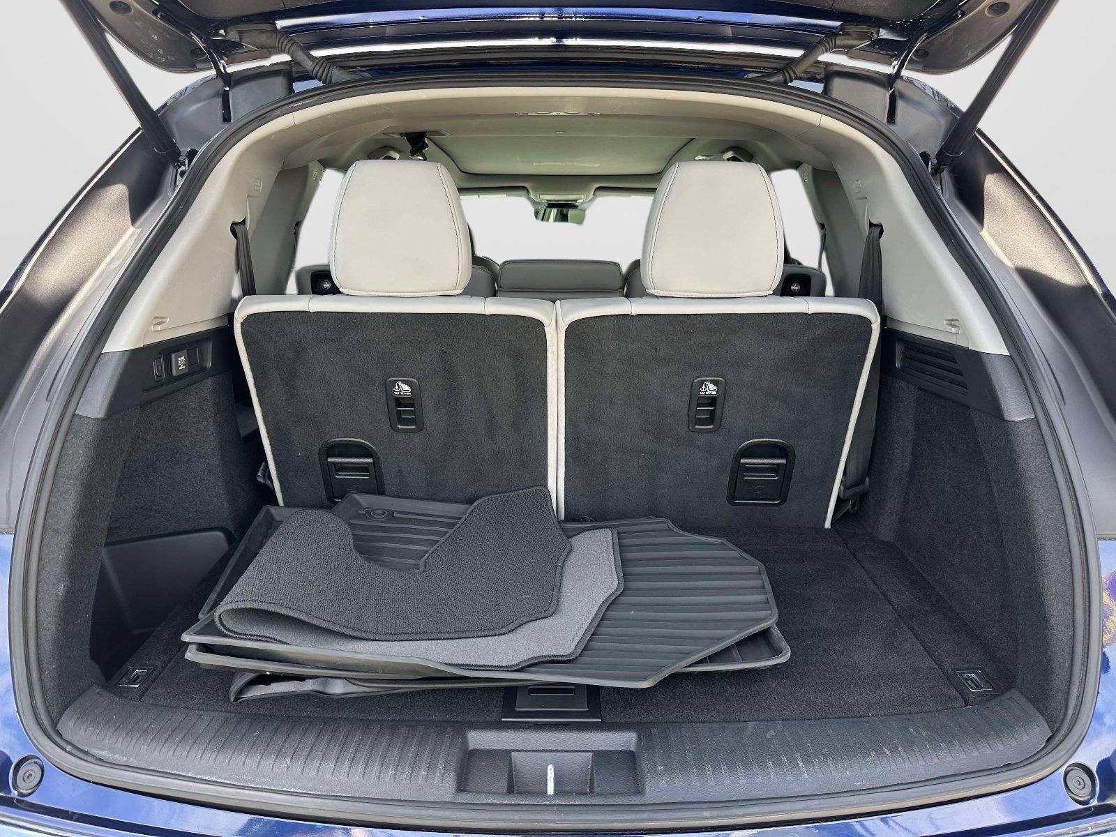 Certified 2023 Acura MDX w/ Technology Package AWD/4WD image 12