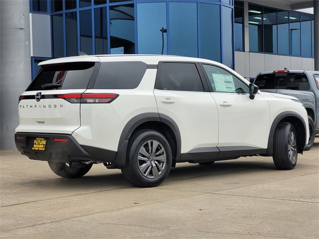 New 2025 Nissan Pathfinder S image 5