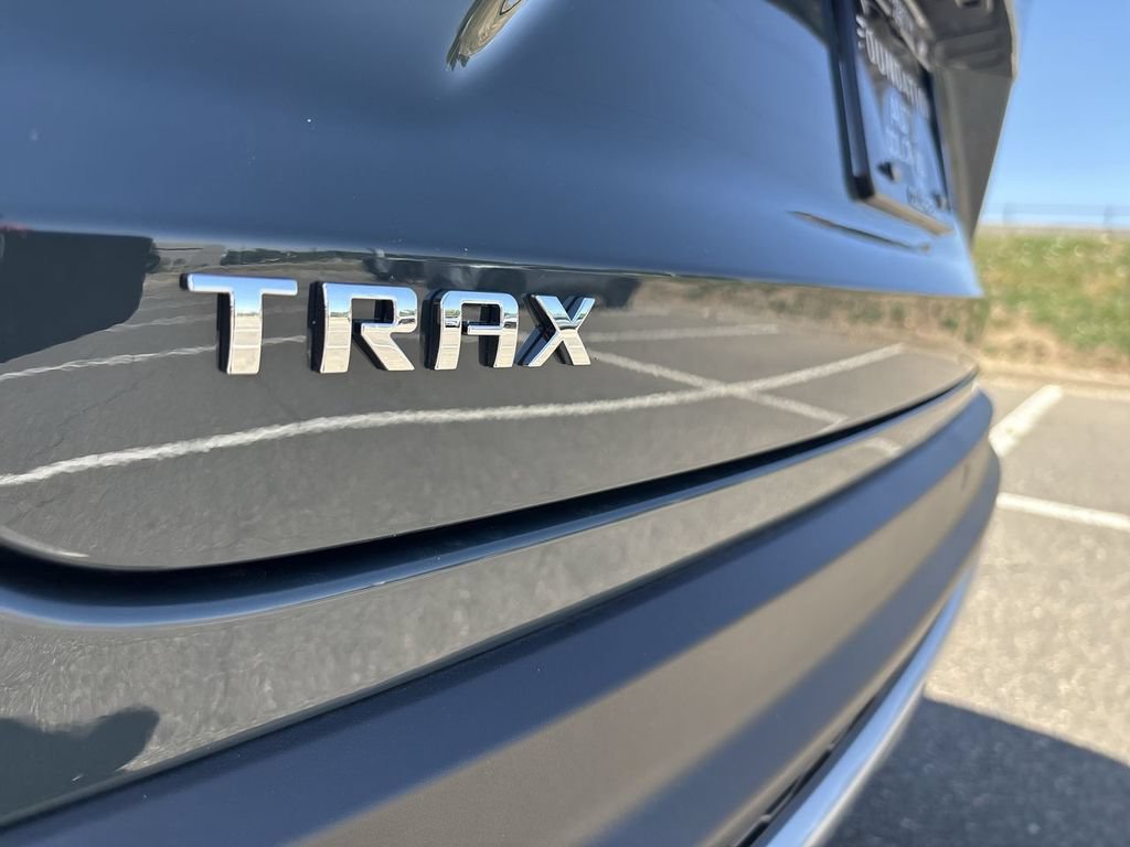 New 2026 Chevrolet Trax LT w/ Driver Confidence Package FWD image 31