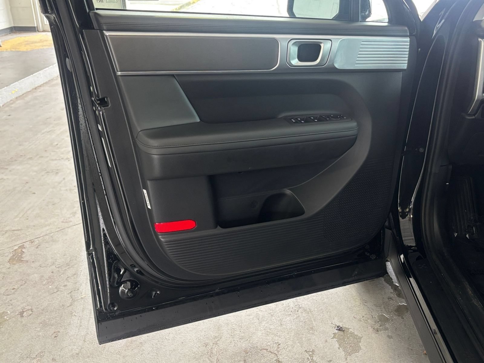 Used 2026 Hyundai Santa Fe SEL FWD image 18