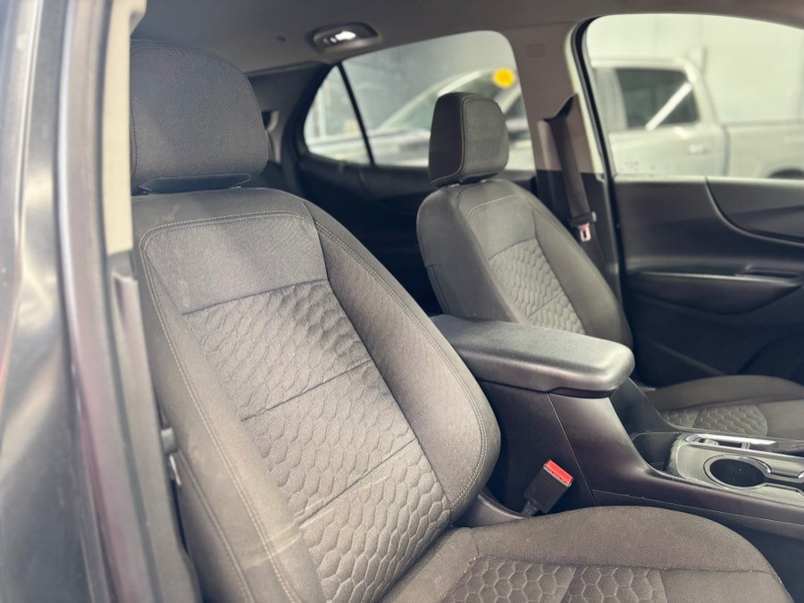 Used 2019 Chevrolet Equinox LT w/ Driver Convenience Package FWD image 21