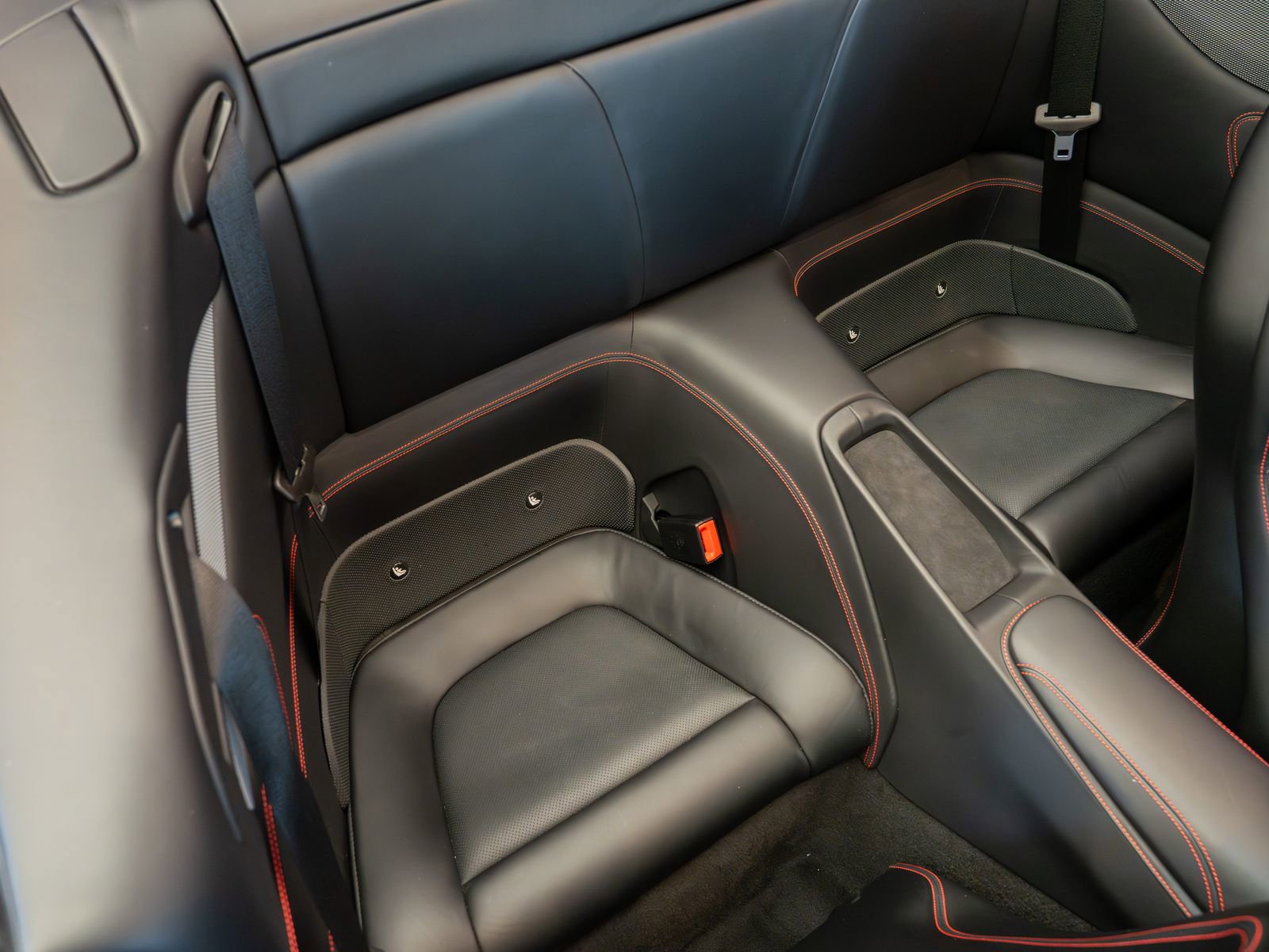 Used 2020 Ferrari Portofino RWD image 22