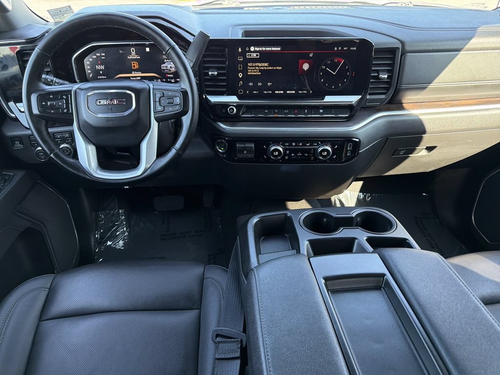 Used 2026 GMC Sierra 1500 SLT AWD/4WD image 2