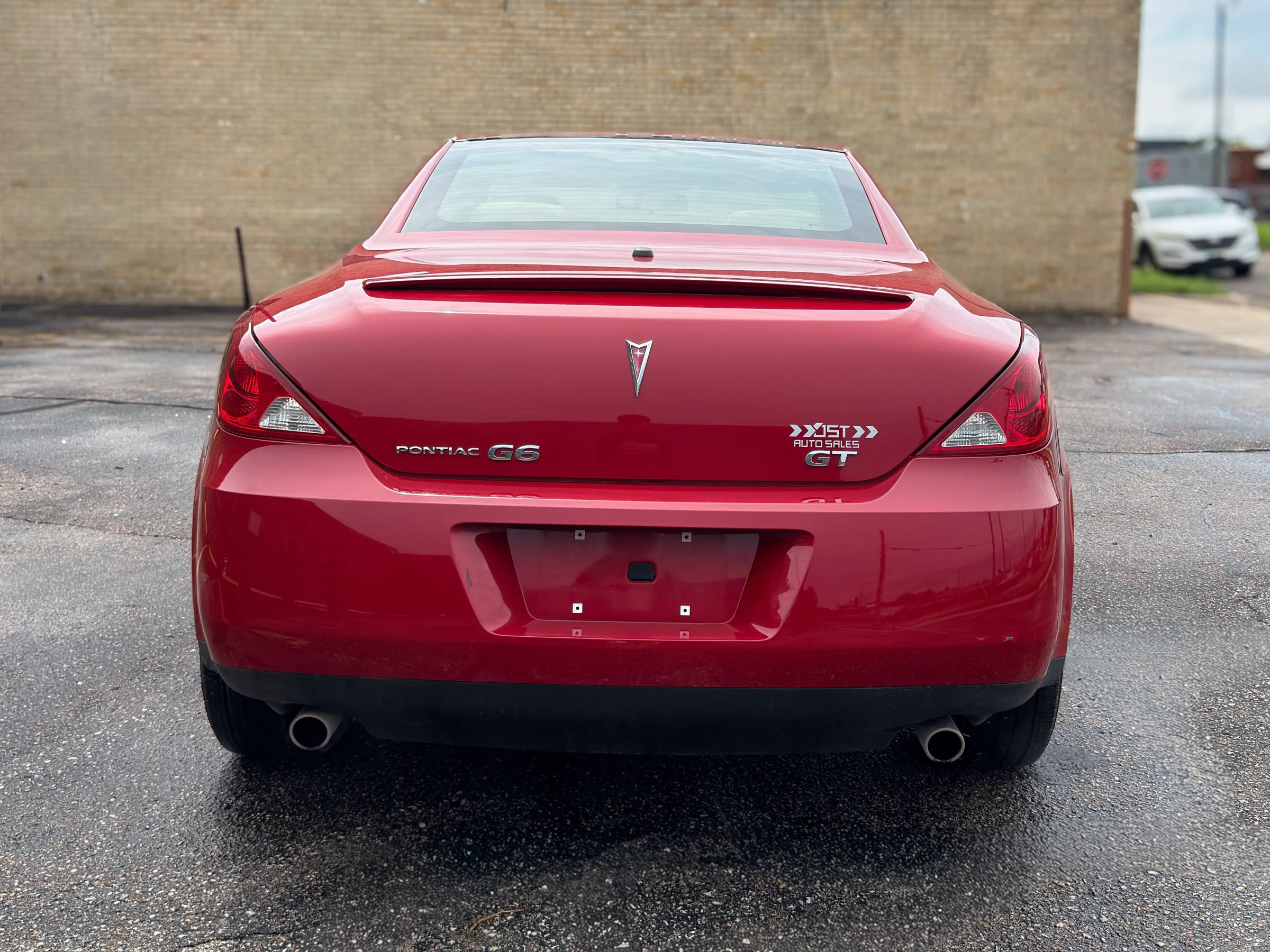 Used 2007 Pontiac G6 GT w/ Sport Package FWD image 6