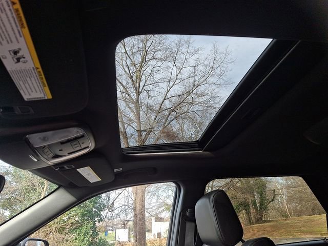 Used 2024 Dodge Durango GT image 14