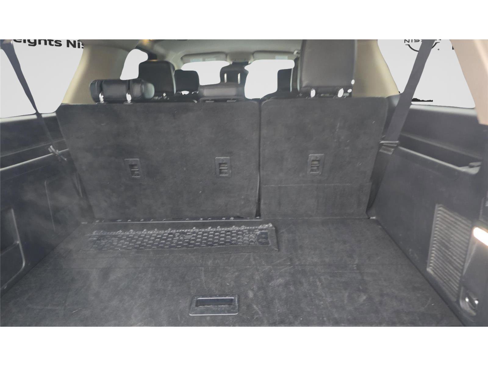 Used 2024 Ford Expedition Max XLT image 22