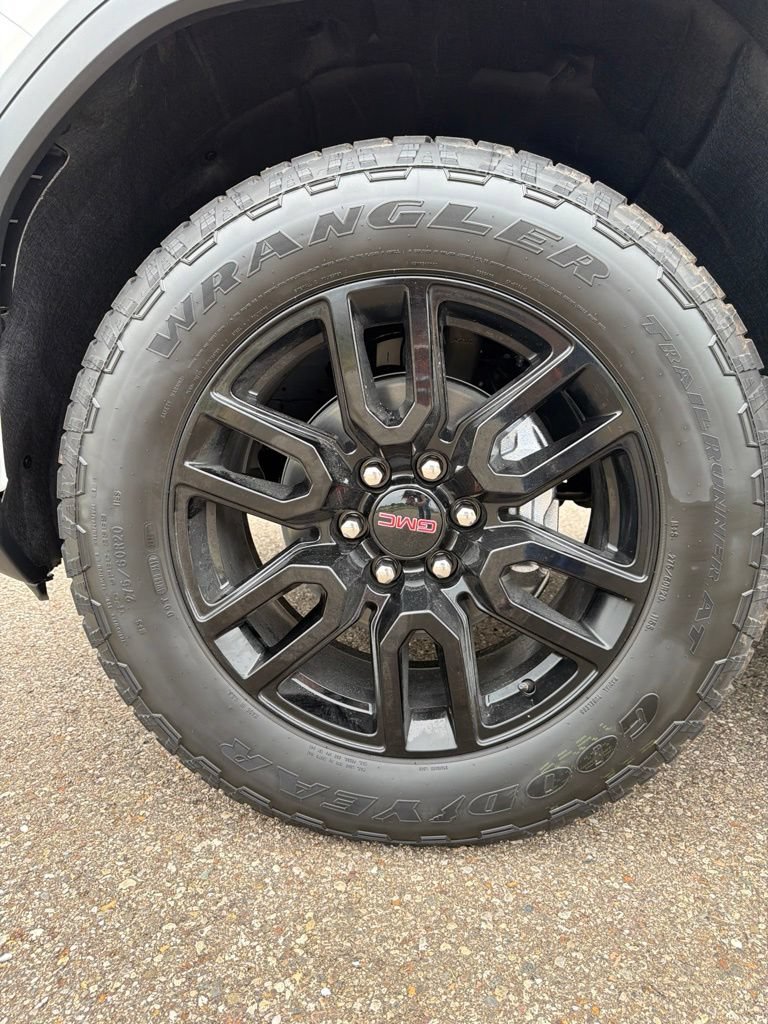 New 2026 GMC Sierra 1500 Elevation w/ Elevation Premium Package AWD/4WD image 9