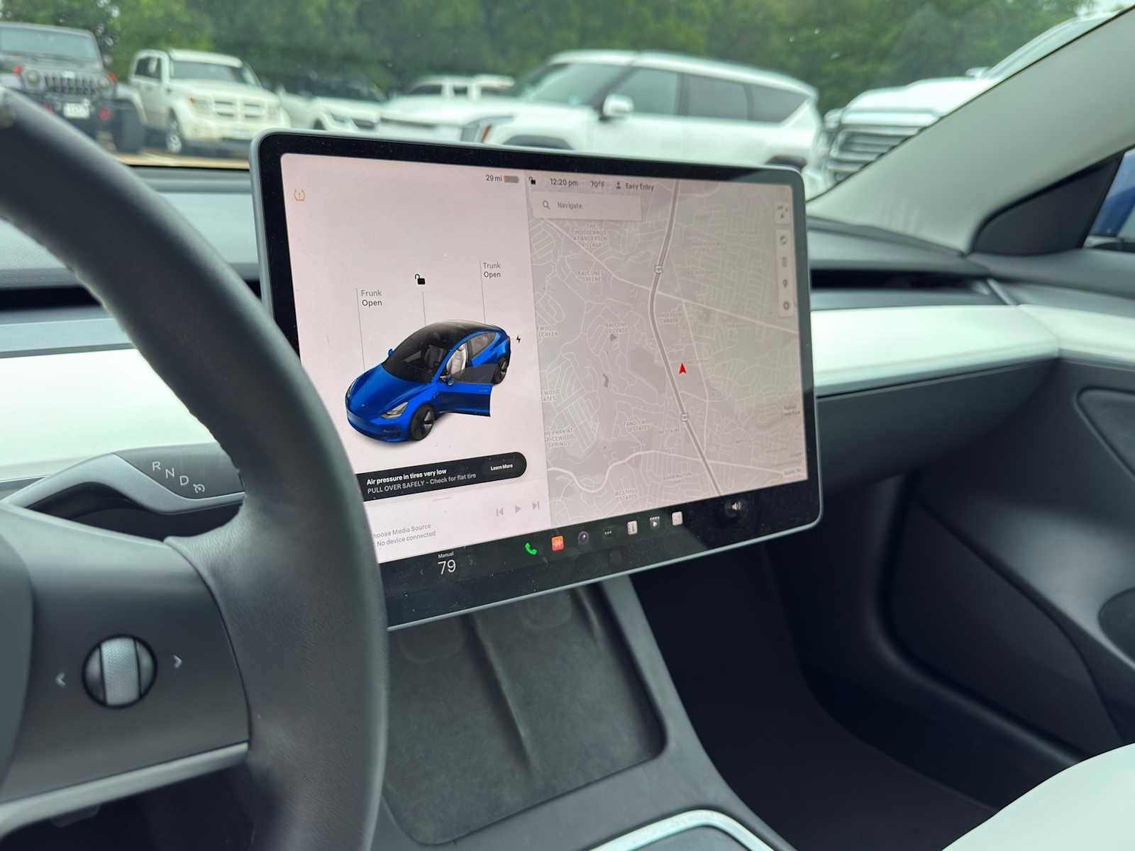 Used 2023 Tesla Model 3 Standard Range image 10