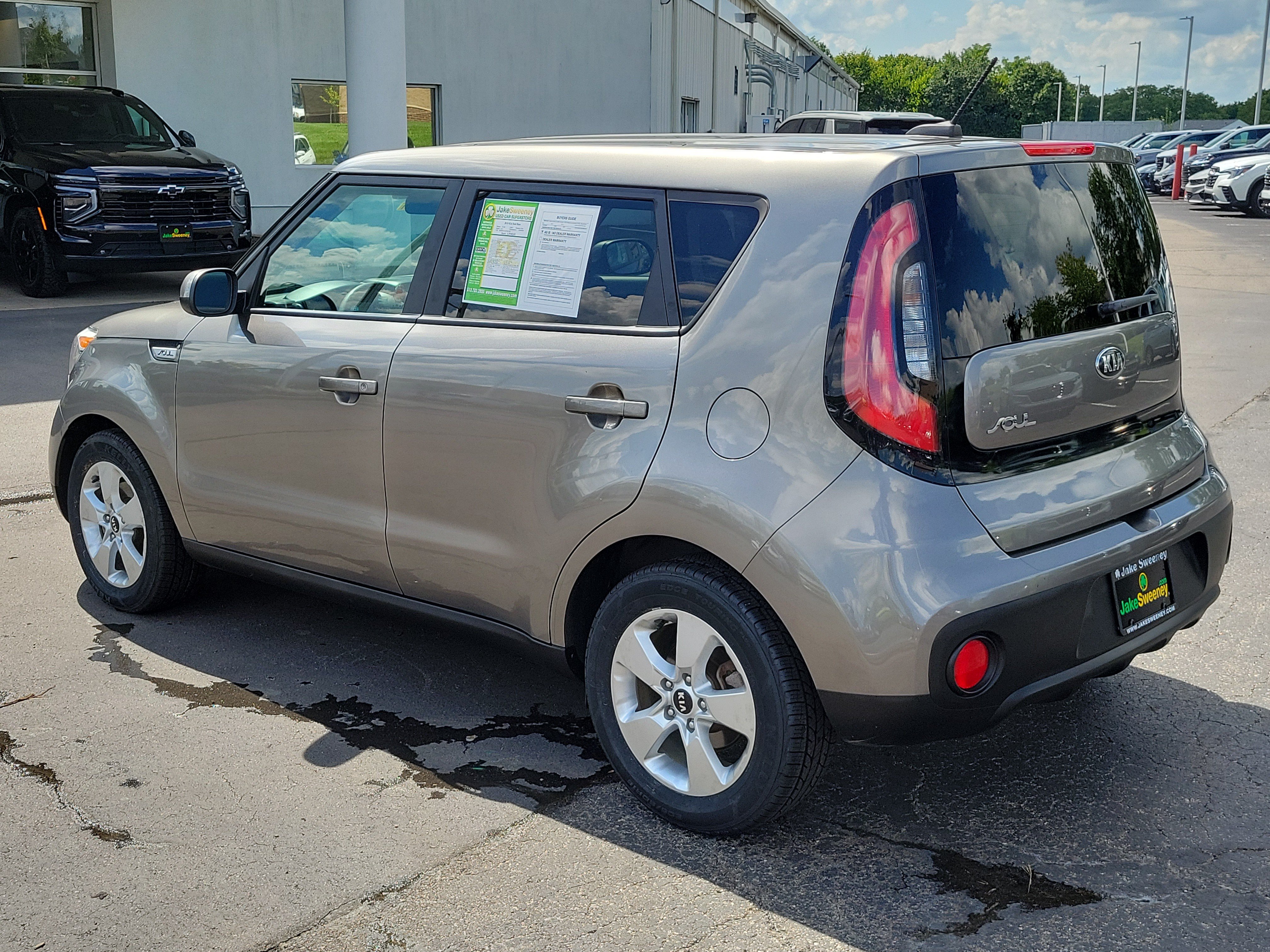 Used 2018 Kia Soul FWD image 3