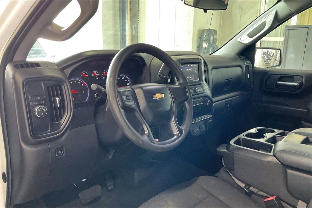 Used 2021 Chevrolet Silverado 1500 Custom image 4