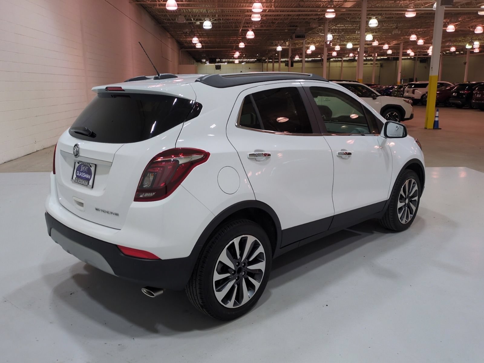 Used 2021 Buick Encore Preferred w/ Safety Package II FWD image 3