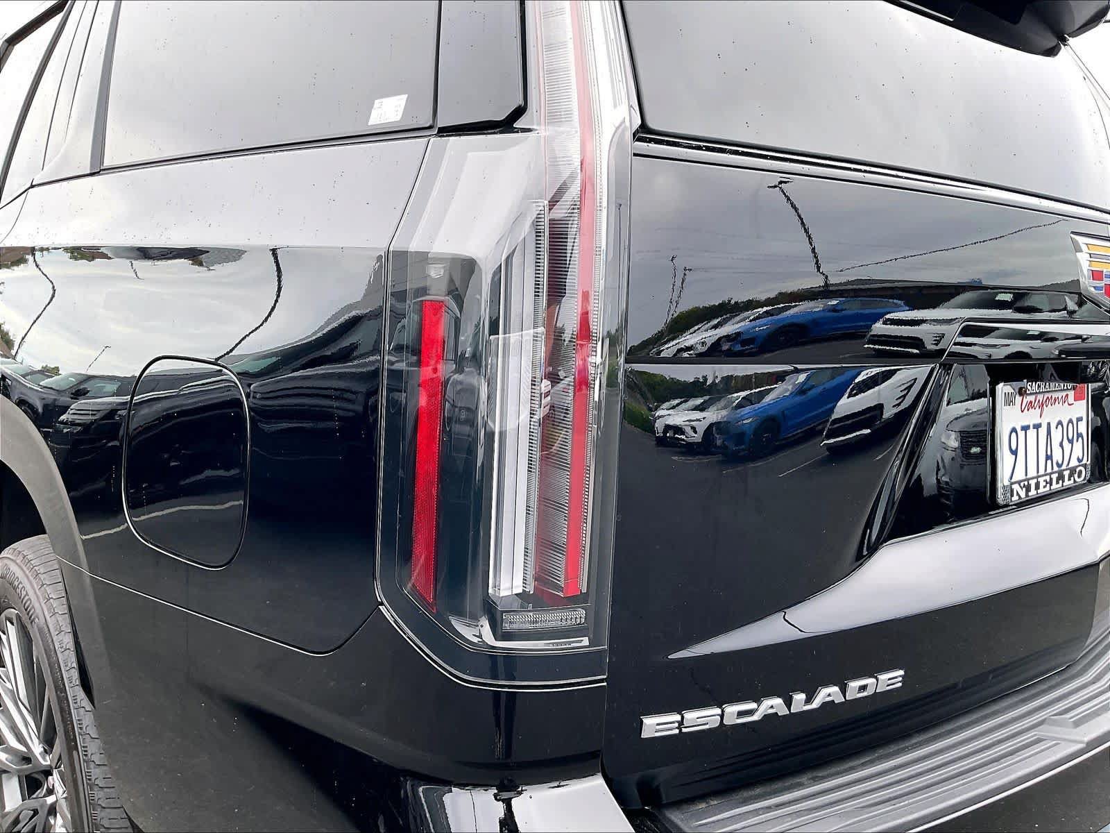 Used 2025 Cadillac Escalade Sport Platinum AWD/4WD image 33