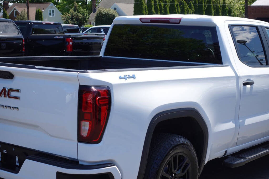 Used 2023 GMC Sierra 1500 Pro w/ Graphite Edition AWD/4WD image 12