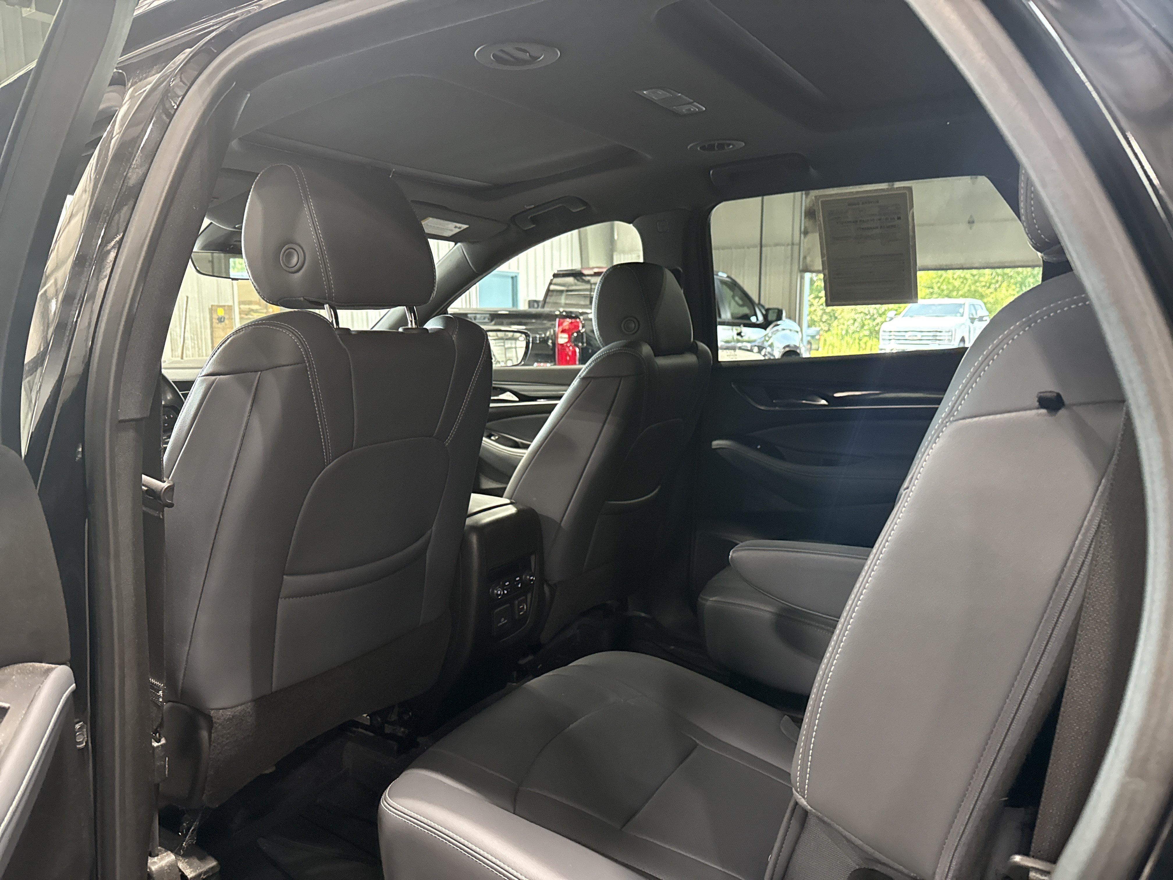 Used 2022 Buick Enclave Premium w/ Experience Buick Package AWD/4WD image 10