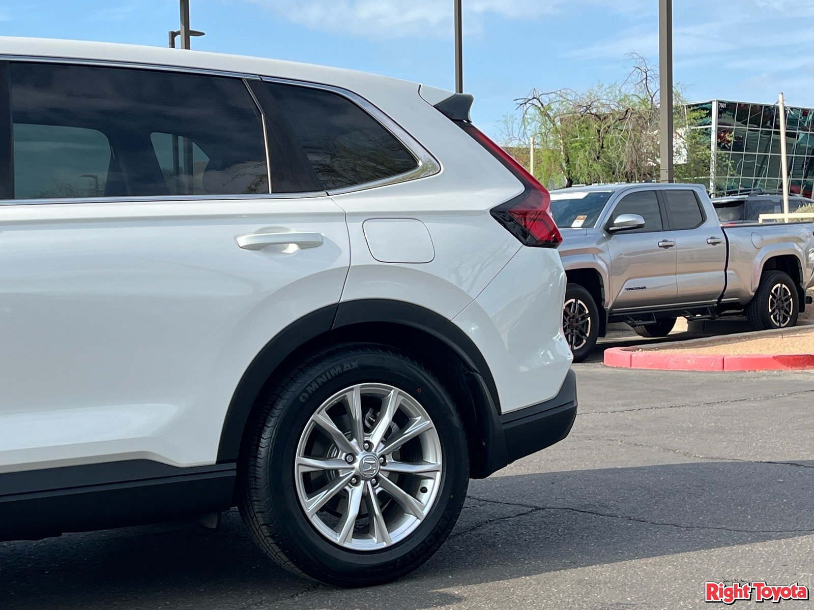 Used 2024 Honda CR-V EX-L image 10
