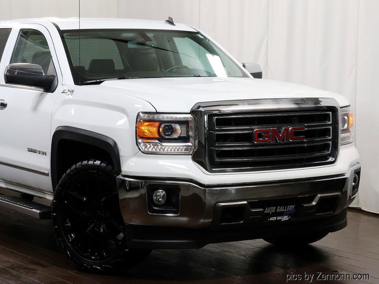 Used 2014 GMC Sierra 1500 SLT w/ Suspension Package, Off-Road image 2