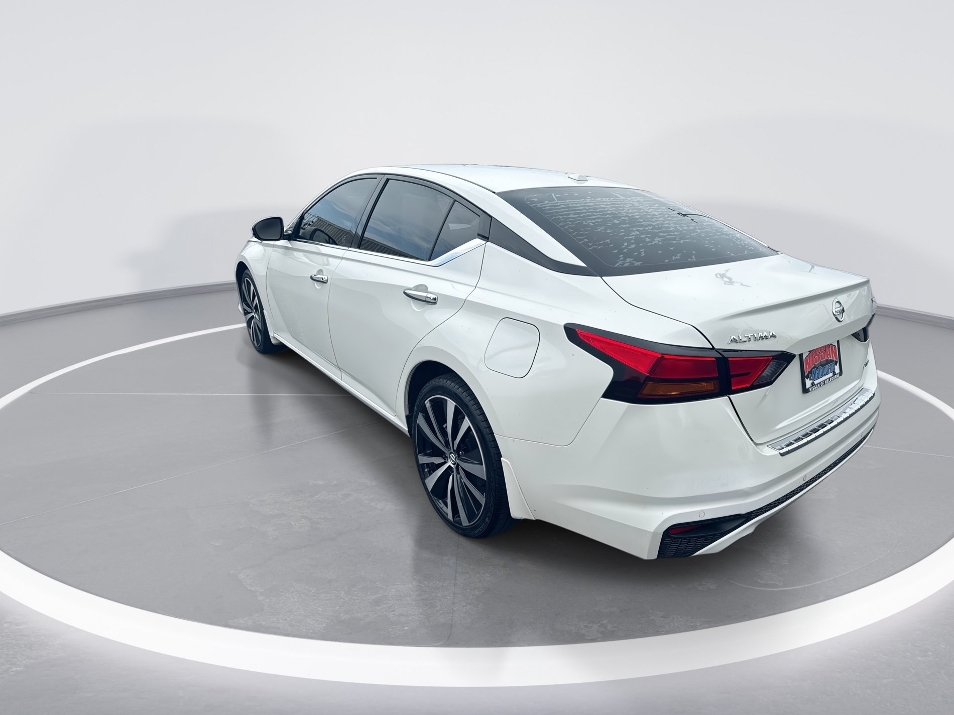 Certified 2021 Nissan Altima 2.5 Platinum AWD/4WD image 6