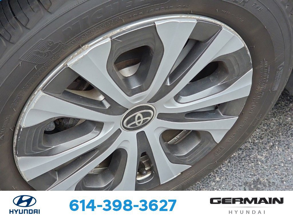 Used 2022 Toyota Prius Prime XLE FWD image 12