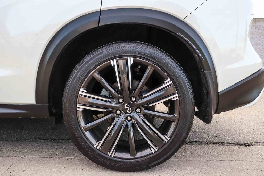 Used 2022 INFINITI QX50 Luxe w/ Appearance Package image 10