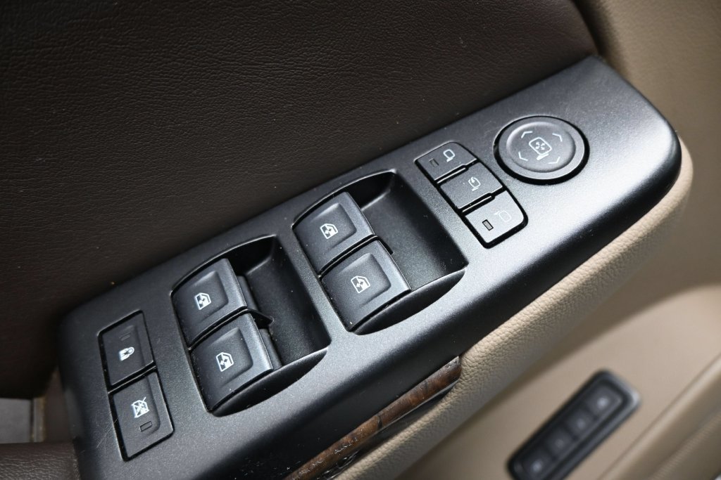 Used 2019 Chevrolet Tahoe LT RWD image 12
