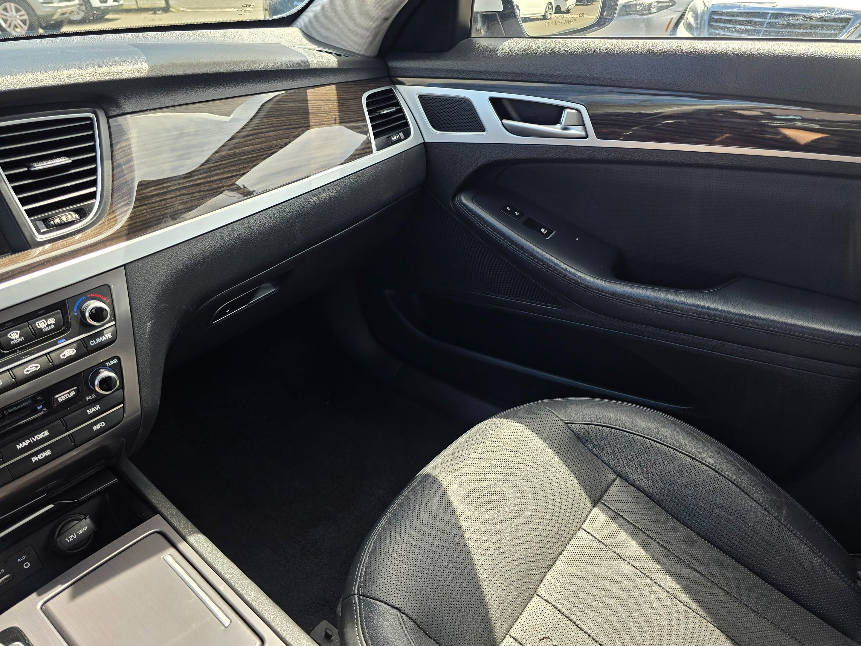 Used 2018 Genesis G80 3.8 image 37